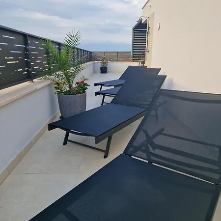 Adria-vir Appartement