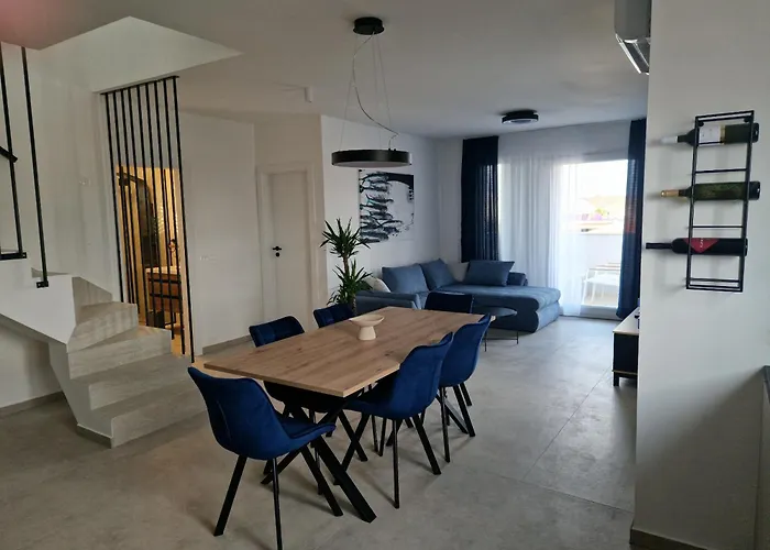 Adria-vir Appartement *